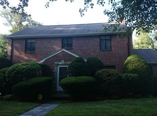 32 Wallis Rd, Brookline, MA 02467