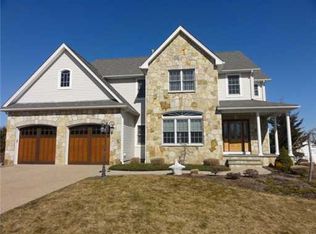 3 Exeter Blvd, Narragansett, RI 02882