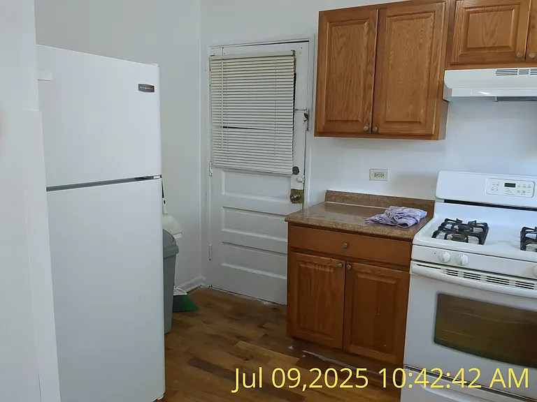 6136 N Seeley Ave #2E — Photo 5