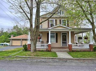 22 High St, Boiling Springs, PA 17007
