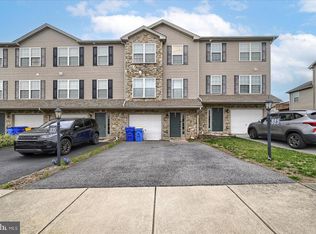 825 Rachel Dr, York, PA 17404