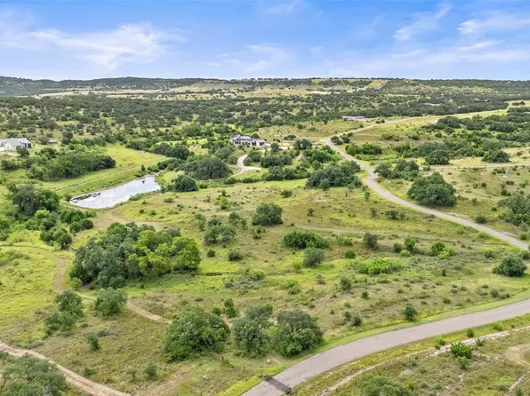 1198 N Walnut Springs Rd, Johnson City, TX 78636