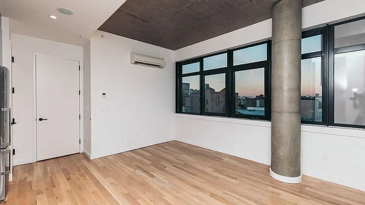 Rented by Nooklyn NYC LLC | media 53