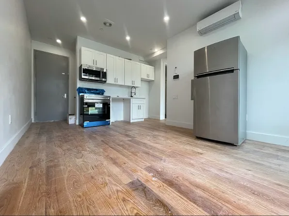 42 Grove Street image 5 of 9