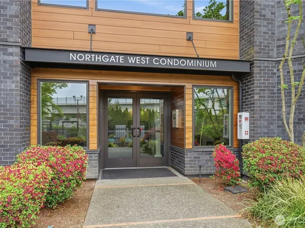11300 1st Avenue NE #322, Seattle, WA 98125