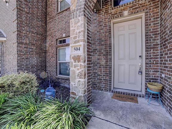 2nd image of 504 Golden Bell Dr