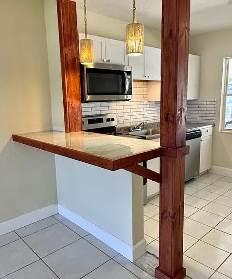 1549 Avocado Ave #1549 — Photo 4