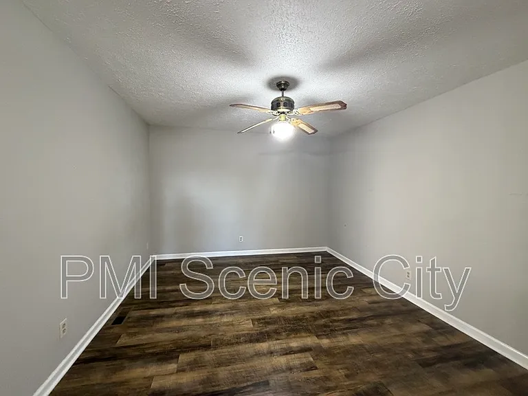 8810 Great Family Trl — Photo 10