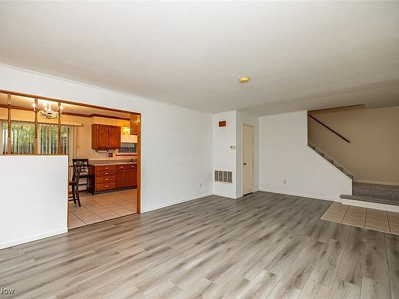 4th image of 188 Parkway Dr