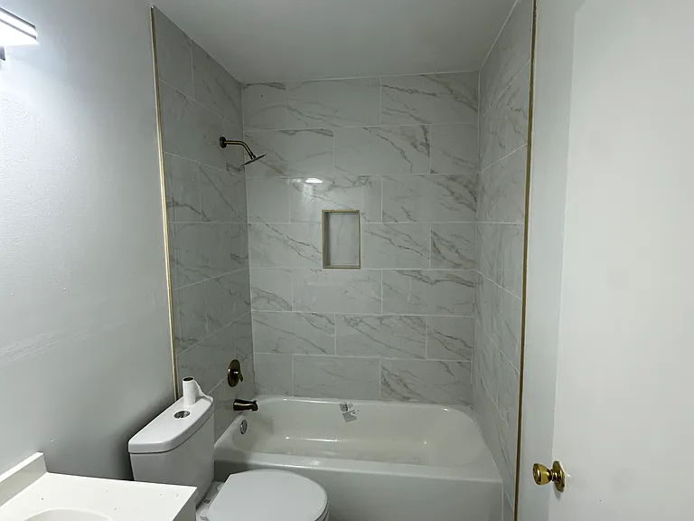 1913 Estalote Ave #A — Photo 2