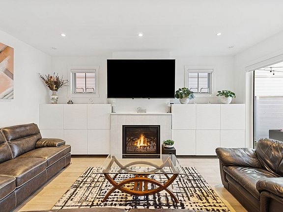 4th image of 387 Ridge St