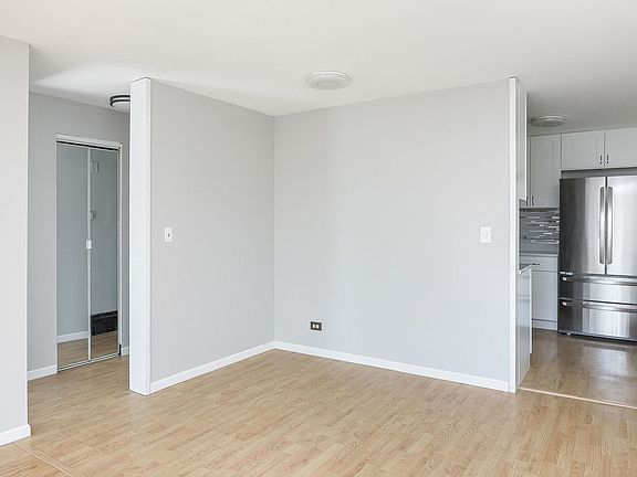5th image of 127 Brewster Ct APT D