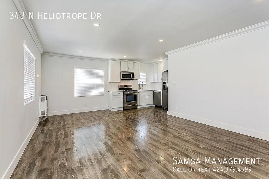 Building Photo - 343 N Heliotrope Dr