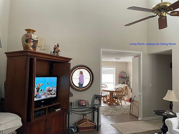 3rd image of 5248 Meadowdale Ct