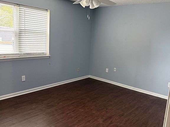 4th image of 1100 Shoreline Dr Unit 0