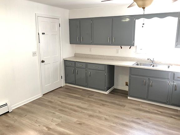 2nd image of 97 Clinton St #2
