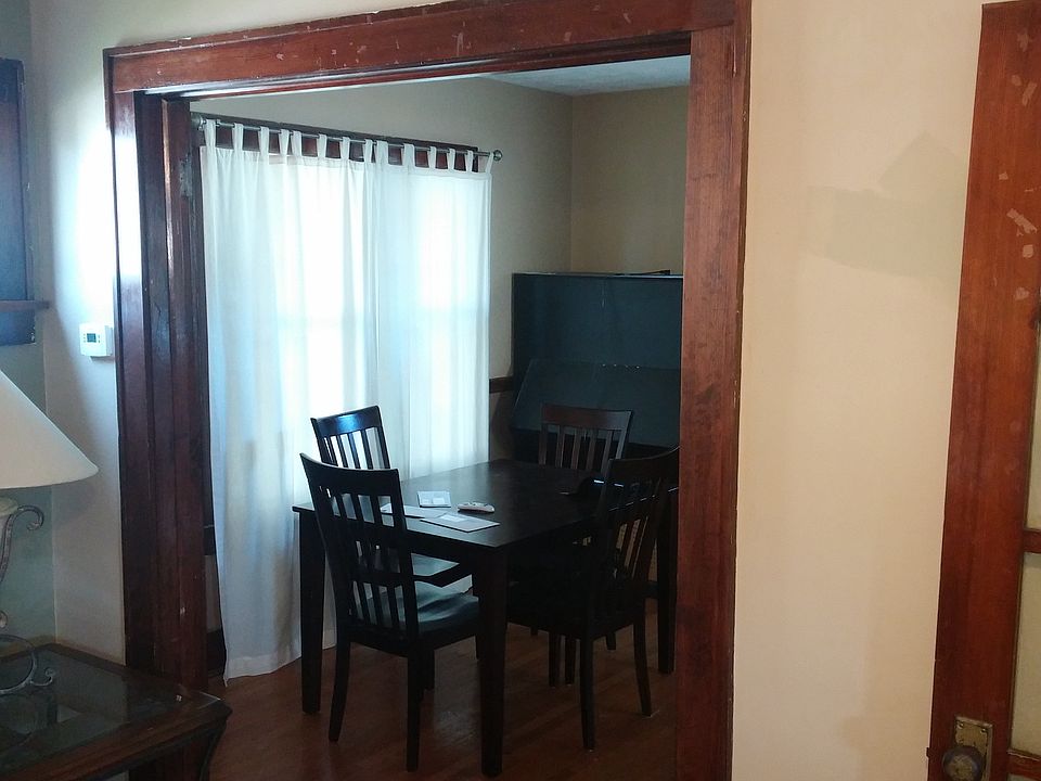 2nd image of 704 Maple Ave