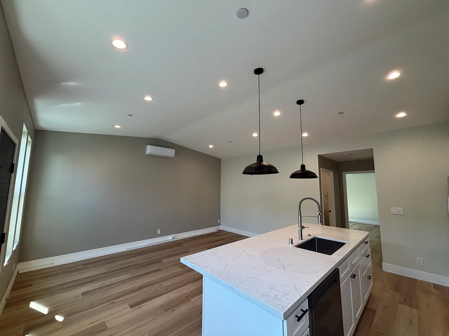 1 bed, $3,300 — Photo 3