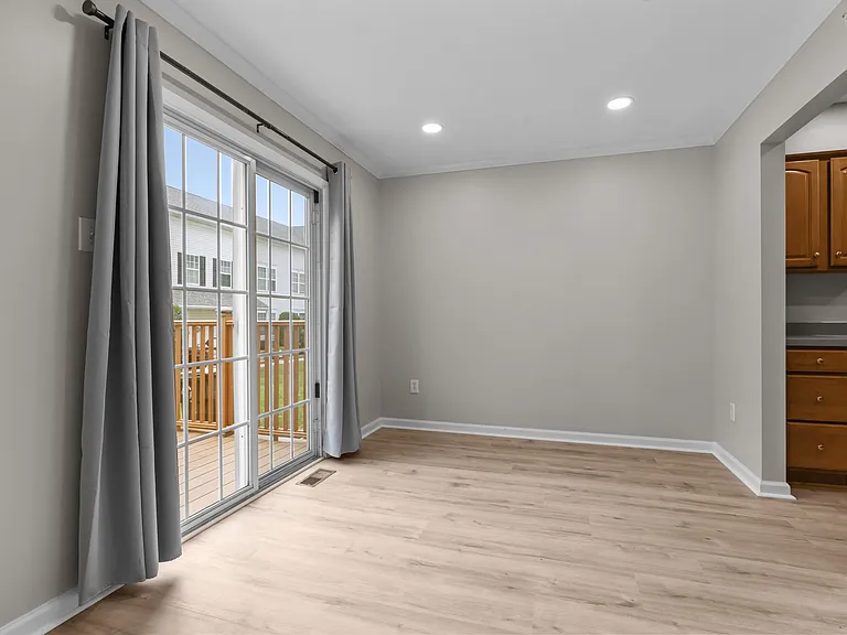 115 Goldfinch Ct #237 — Photo 8