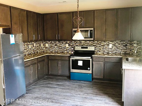 3rd image of 15213 Chowning Tavern Ln