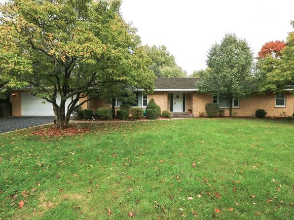996 Castlegate Ct
