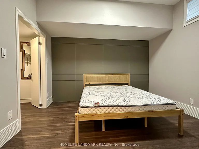 86 Pemberton Ave — Photo 5