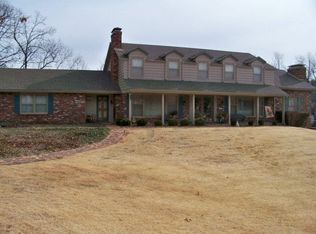 327 Fox Creek Rd, Jefferson City, MO 65109
