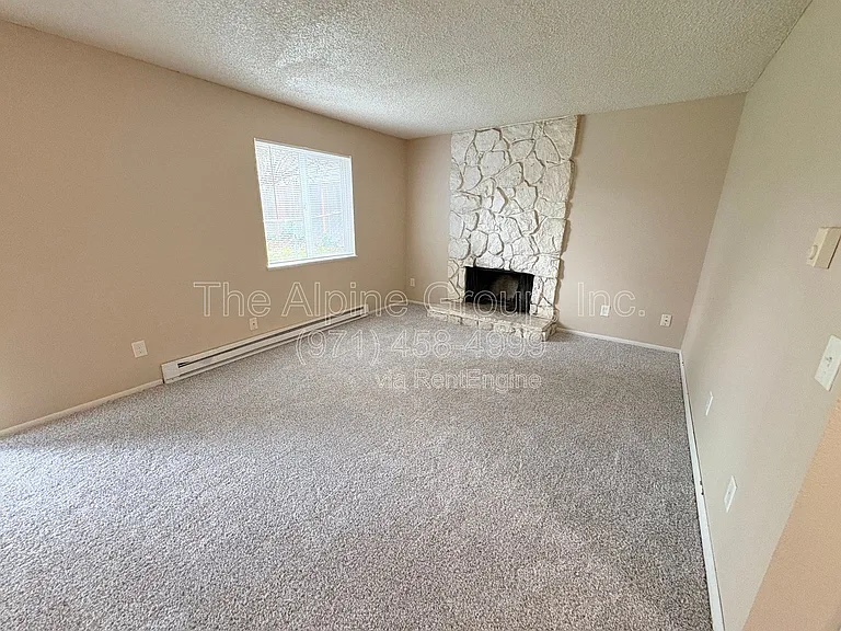 17890 SW Alexander St #7 — Photo 12