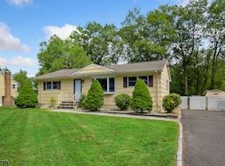 43 Norwood Rd, East Hanover, NJ 07936