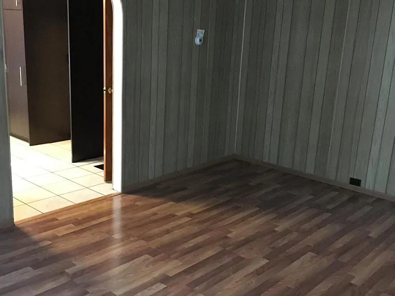 210 Somerset Ave — Photo 15
