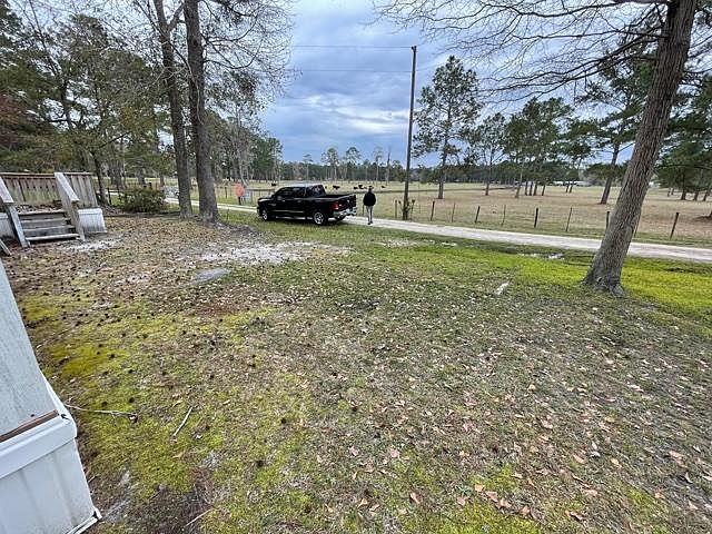 2nd image of 405 Tama Dr