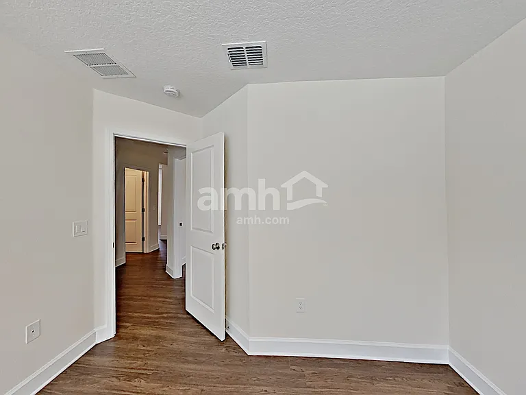 2429 Park Ave — Photo 13