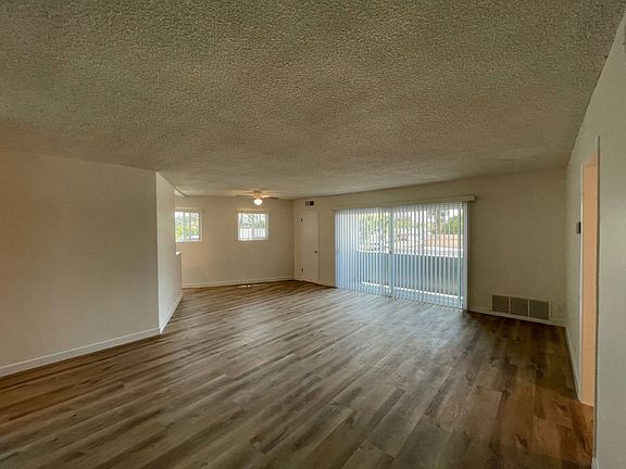 3rd image of 6037 Whitsett Ave #302