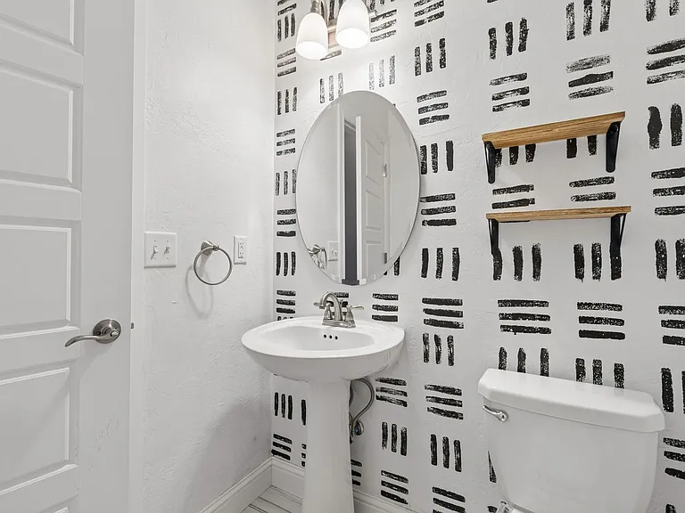 5709 Asheville Way — Photo 28