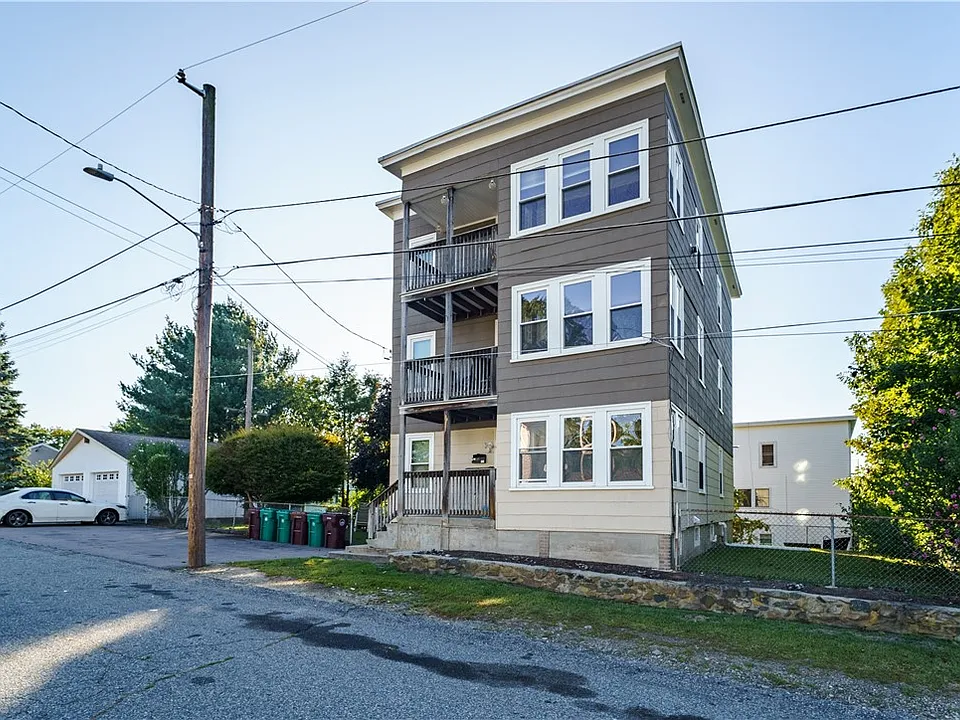 228 Valley St
