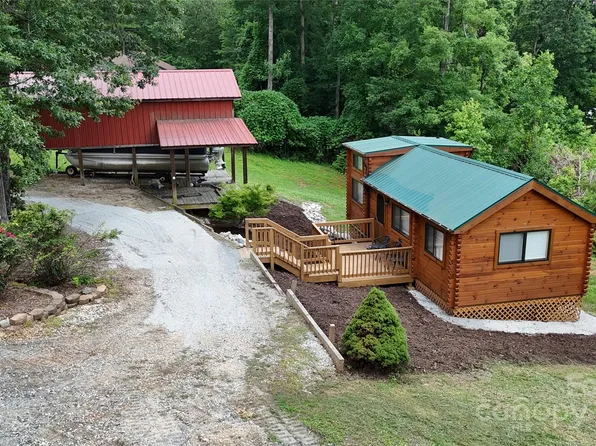 37 Bream Loop, Marion, NC 28752