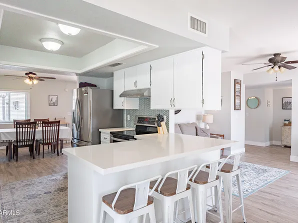 2360 E IVY Street, Mesa, AZ 85213