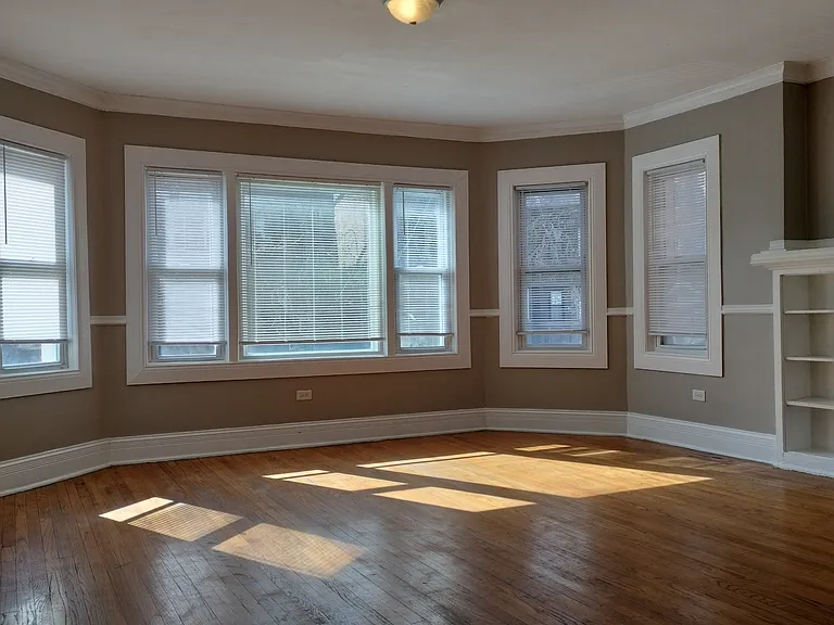 7729 S Essex Ave #2 — Photo 4