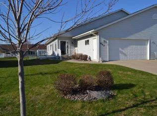 865 Cleveland Ave SW, Hutchinson, MN 55350
