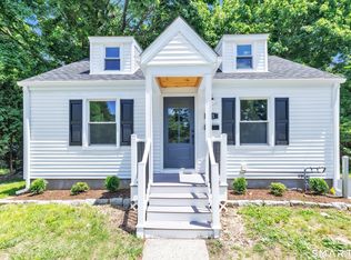 21 Meadow Street, Milford, CT 06460