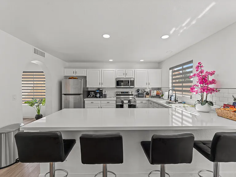 11417 W Orange Blossom Ln — Photo 21