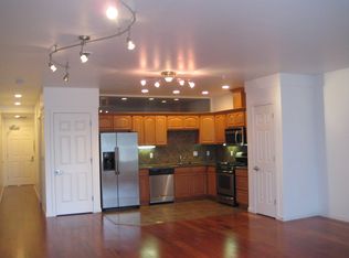 Hawthorne 44, Portland, OR 97215