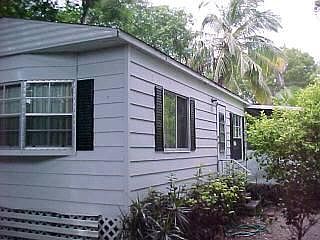 5th image of 710 Sharon Dr