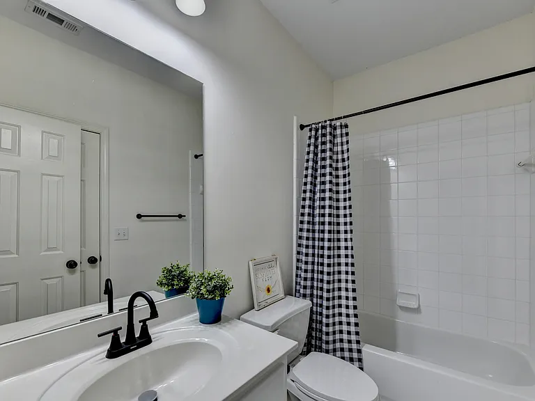 2051 Crown Vetch Ln — Photo 46