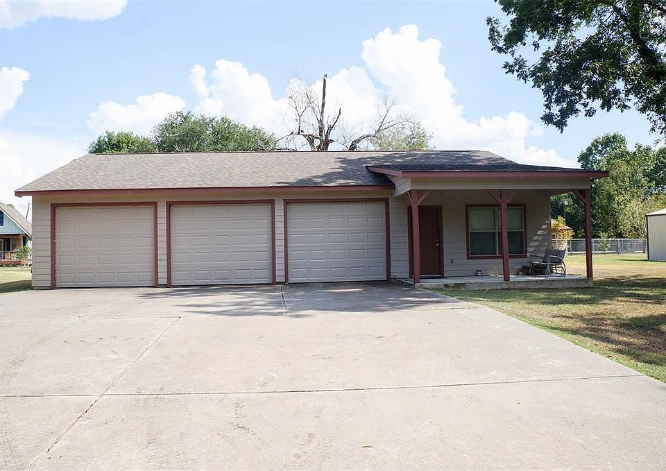 1st image of 395 Water View Dr