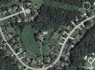 7156 Willowood Dr, Cincinnati, OH 45241