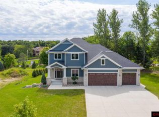 1001 Applewood Ct, Mankato, MN 56001