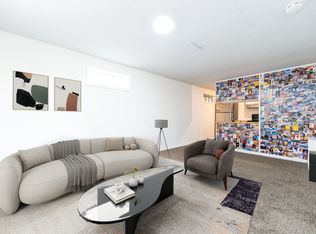 7627 92nd Ave NW #BM, Edmonton, AB T6C1R3