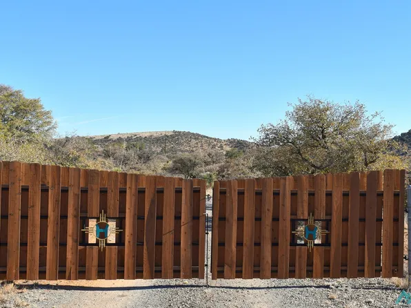 21 Charro Trl, Silver City, NM 88061