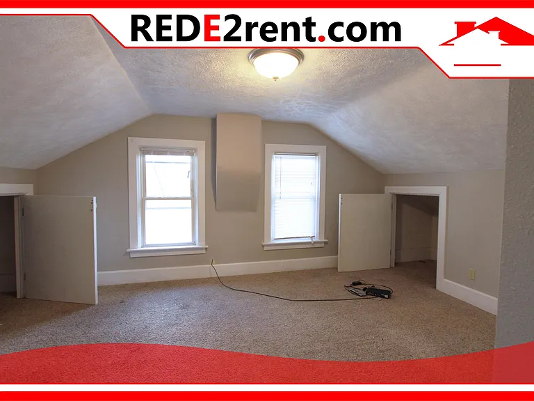 327 Vernon Ave — Photo 9